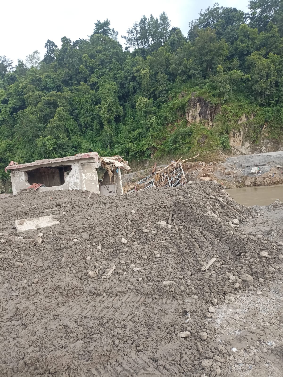 Flood damage field assessment — photo 12