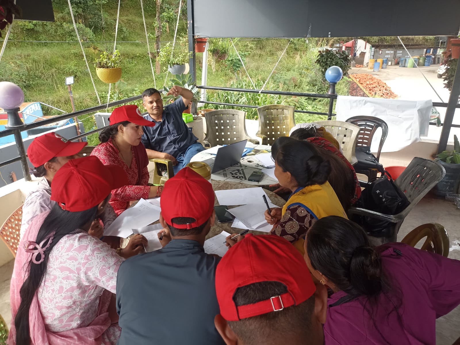 Holding shelter & child-friendly space — Bidur — photo 25